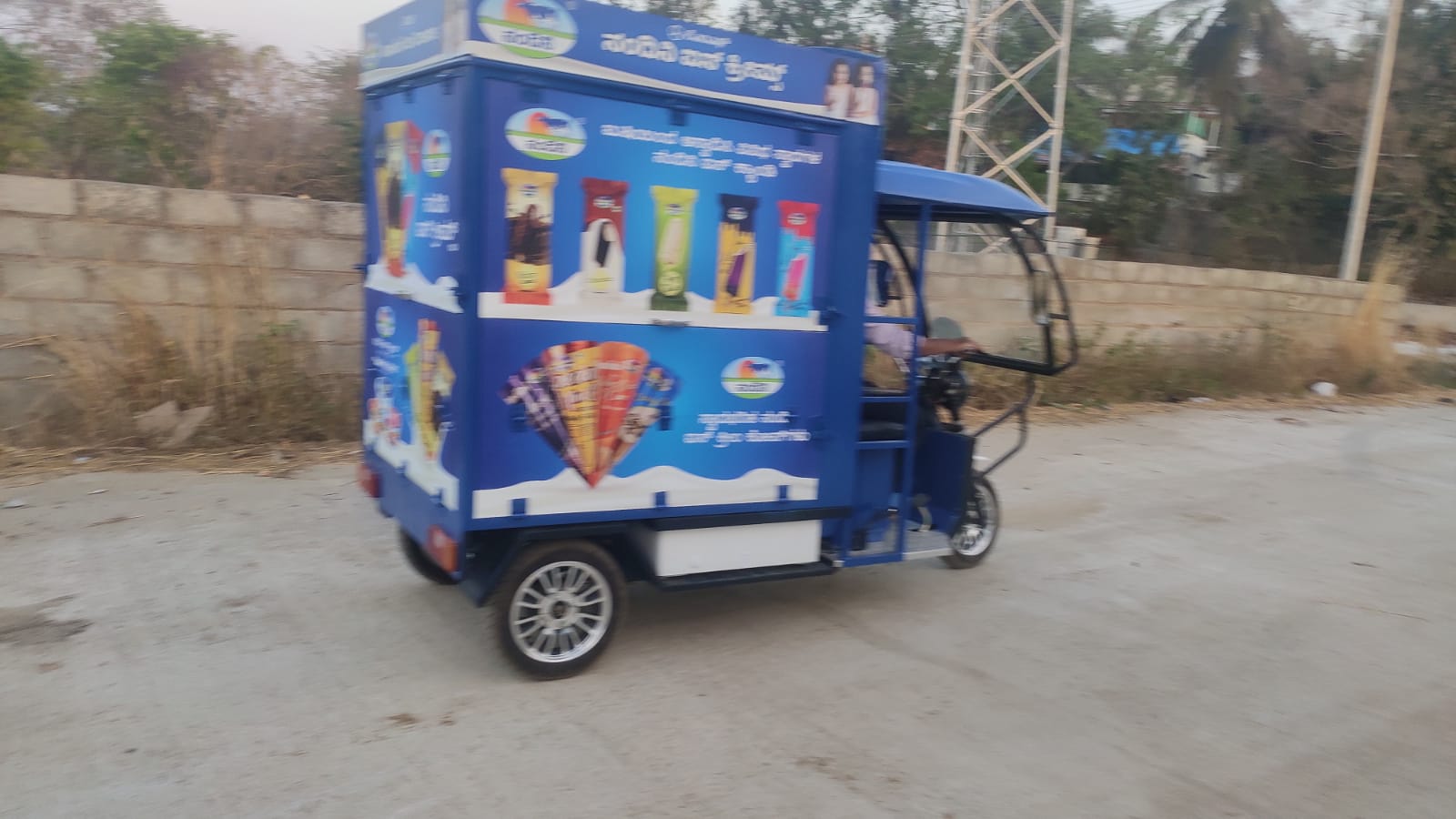 EV Vehicle 6